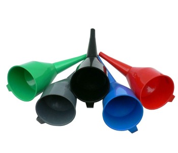 Фуния за гориво с цедка